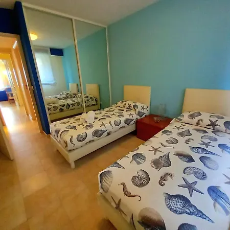 Admiral Plaza Trilocale Fronte Mare Free Parking-riscaldamento Apartment