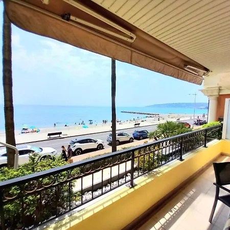 Admiral Plaza Trilocale Fronte Mare Free Parking-riscaldamento Apartment